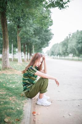 泡在我家的辣妹